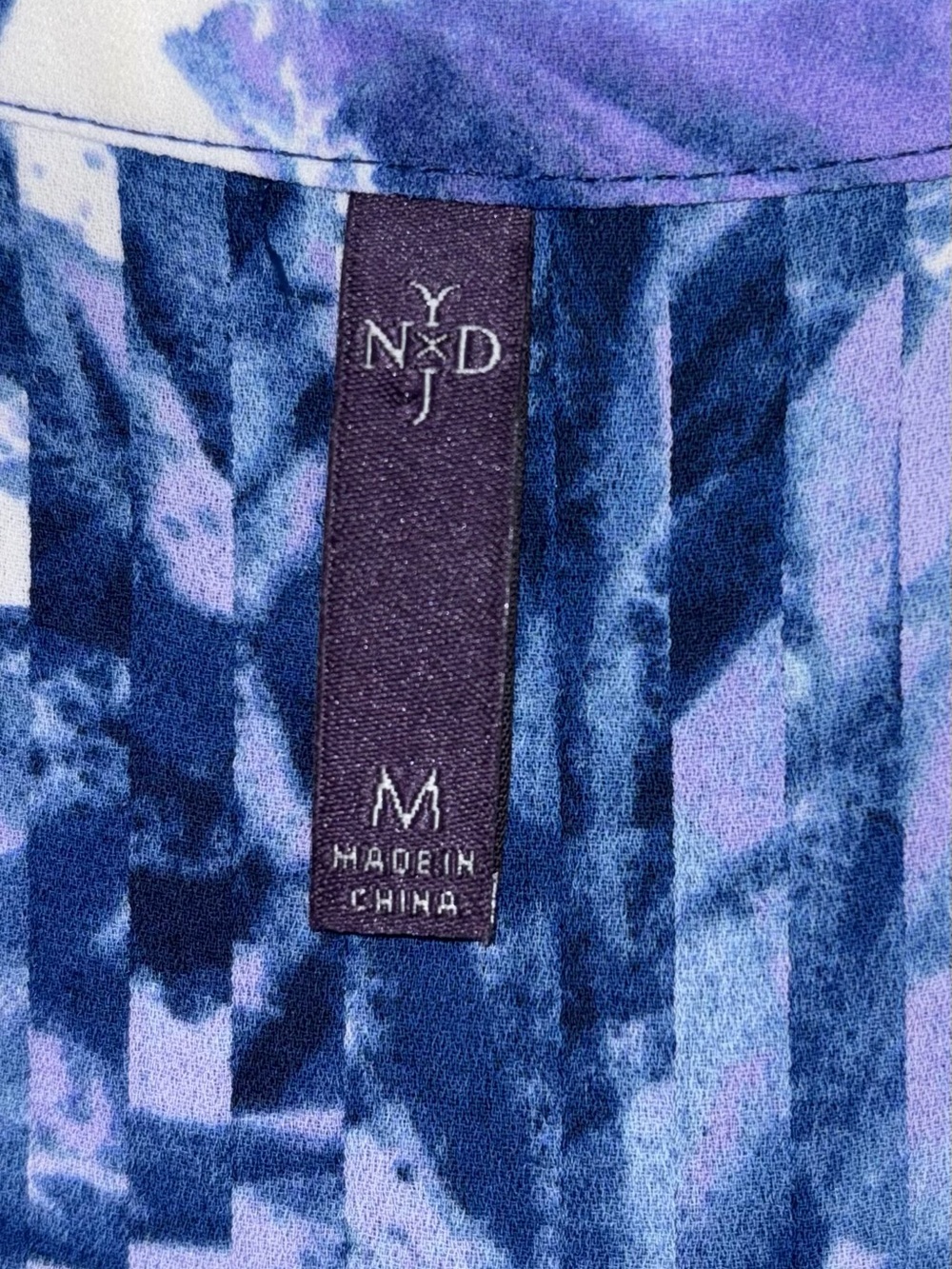 NYDJ Blue & Lavender Abstract Print Sleeveless Top sz M - Picture 4 of 4